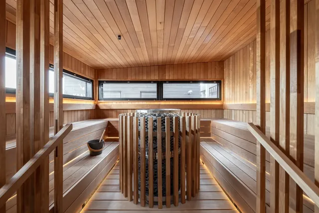Lapland Hotels Arena rooftop saunas