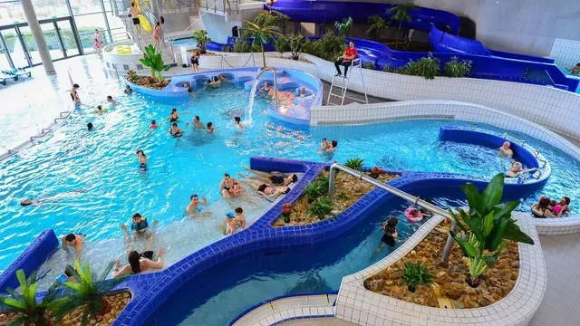 Centre Aquatique du Lac - Image 2