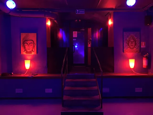011 Sauna Club
