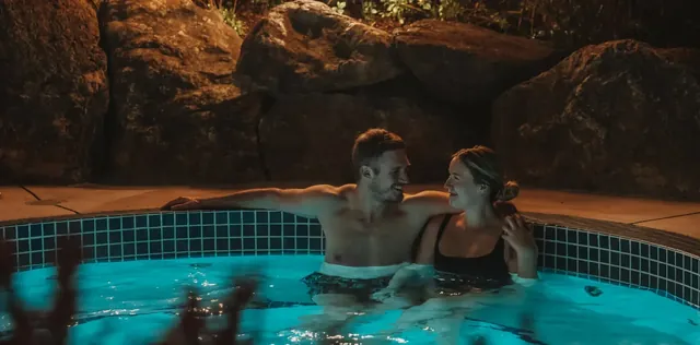 Oak Bay Beach Hotel Mineral Pool & Stargazing Sauna - Image 2