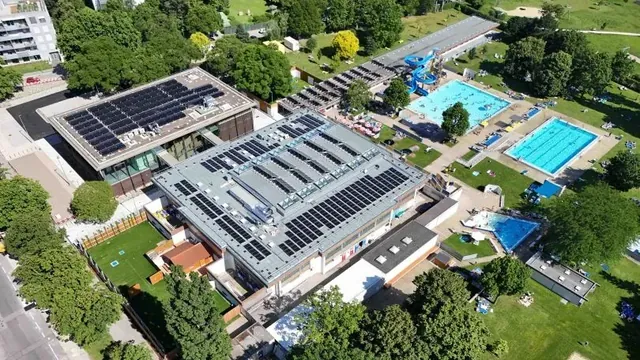 Großfeldsiedlungsbad - Image 3