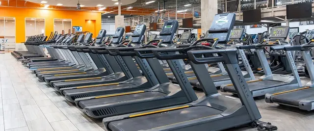 Onelife Fitness Virginia Beach Blvd - Image 3