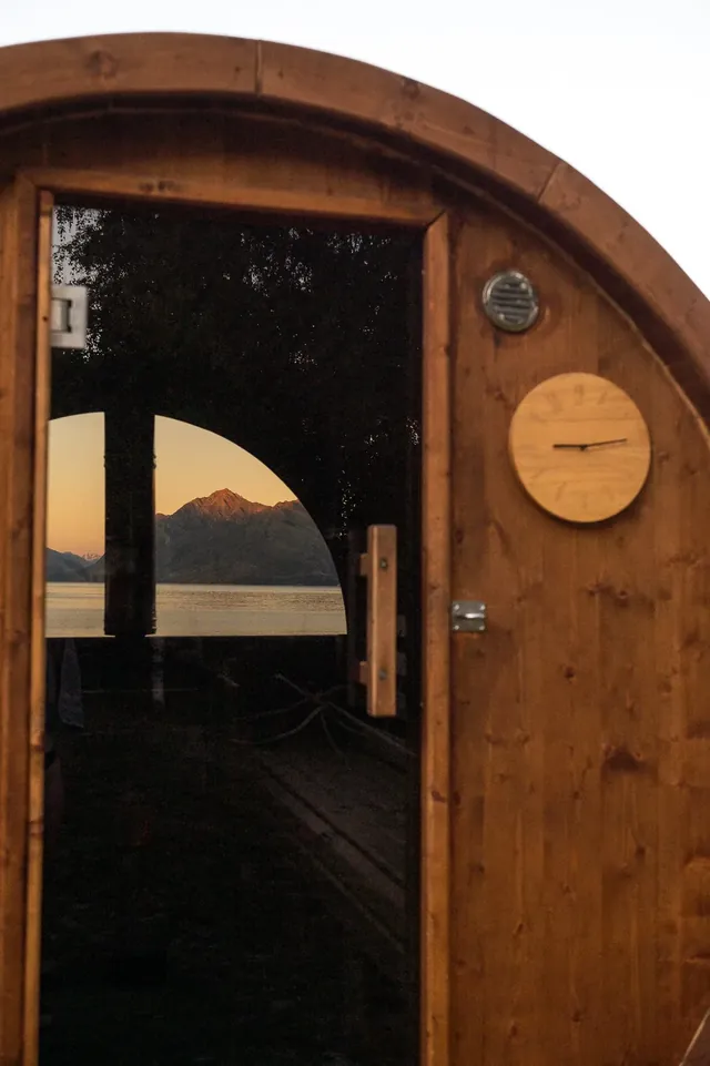 The Secret Sauna Lake Hāwea - Image 3