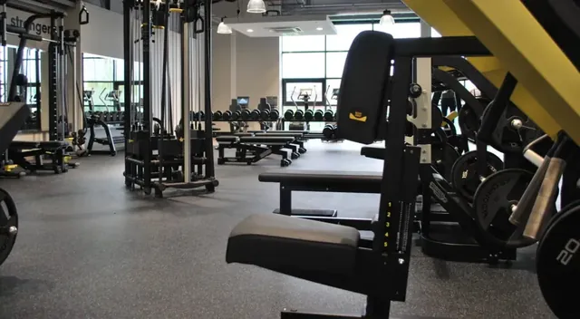 Ashton Leisure Centre